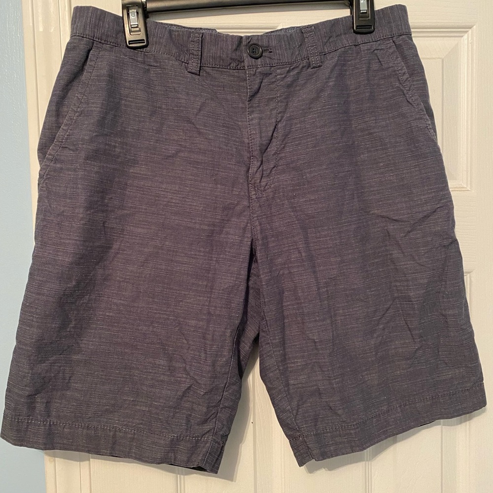 TOMMY HILFIGER men’s blue and white striped shorts size: 32
